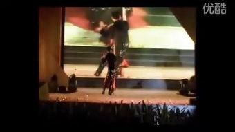 成人斗牛团体舞表演视频,激情四溢！成人斗牛团体舞表演惊艳全场